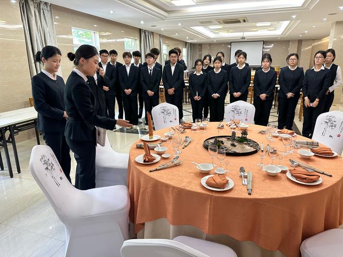 酒店管理与数字化运营